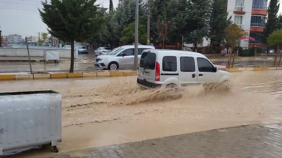 Adıyaman'da sağanak sonrası su baskını