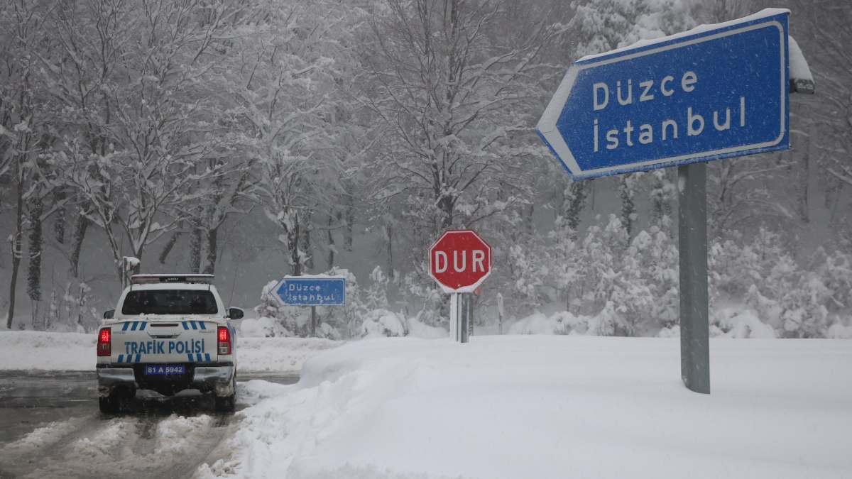 Bolu Dağı'nda kar yağışı sürüyor