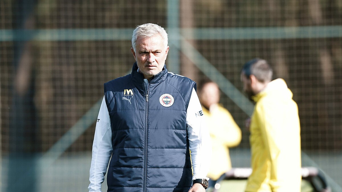 Jose Mourinho kararını verdi: Slavia Prag maçında 11 değişiyor