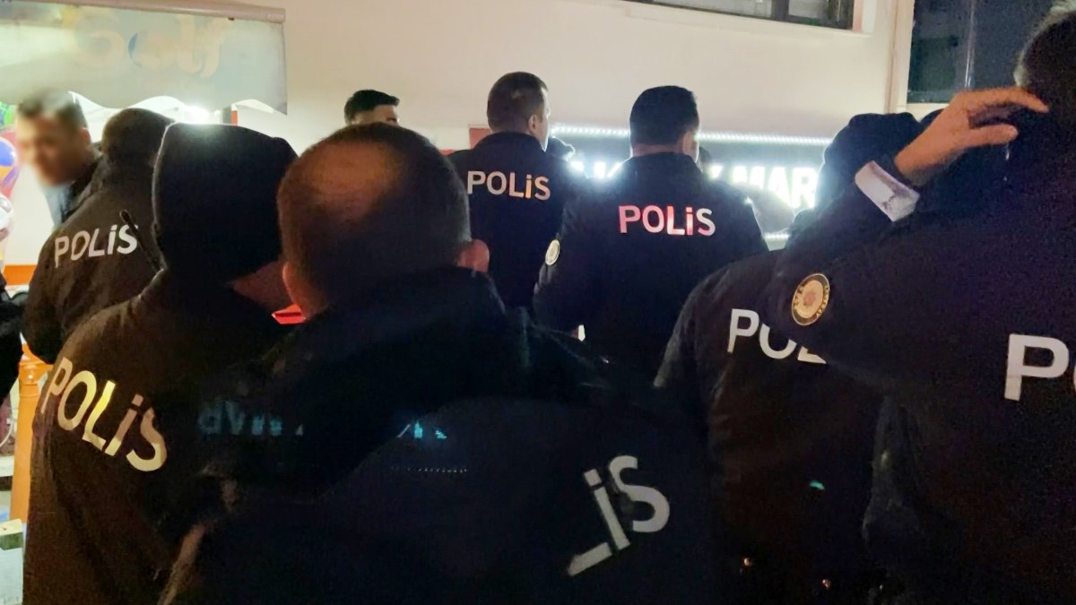 Aksaray’da 5 gencin kavgası emniyeti alarma geçirdi