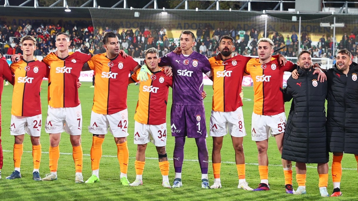 Galatasaray'ın AZ Alkmaar maçı kamp kadrosu belirlendi