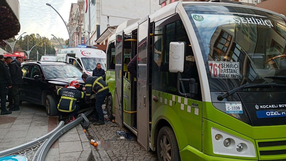 Kocaeli'de otobüs durağında bekleyenlere çarpan cipin sürücüsünün cezası belli oldu