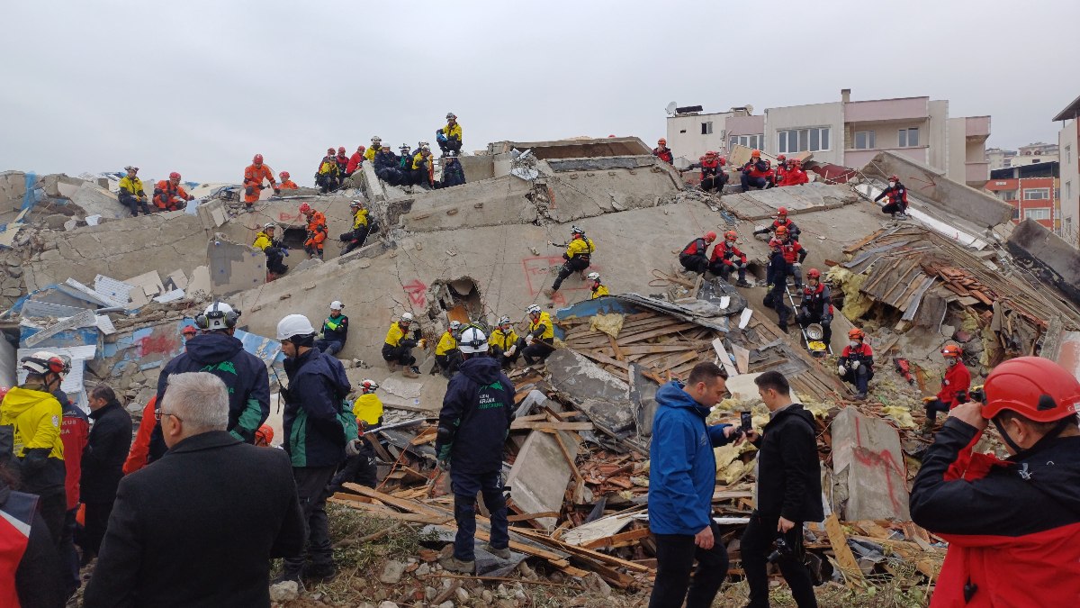 Bursa'da bin personelle deprem tatbikatı