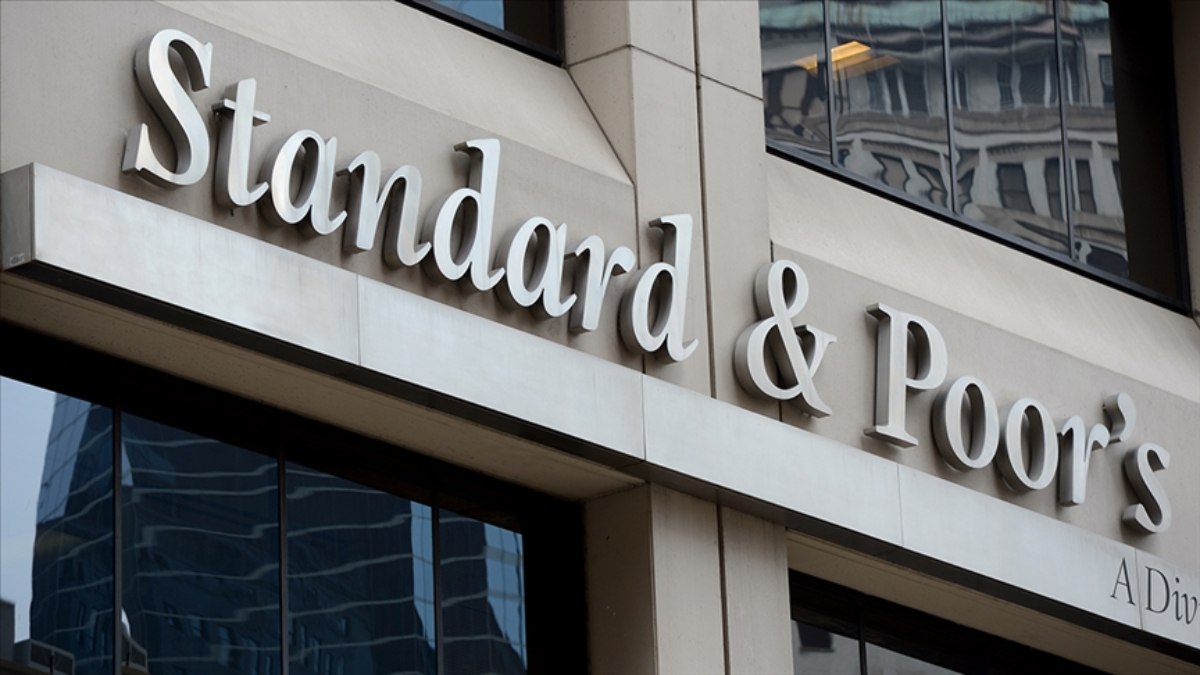 Standard & Poor's küresel ekonominin gelecek yıl yüzde 3 büyüyeceğini öngördü