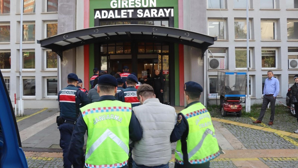 Giresun'da jandarmadan siber suç ağına operasyon: 21 gözaltı