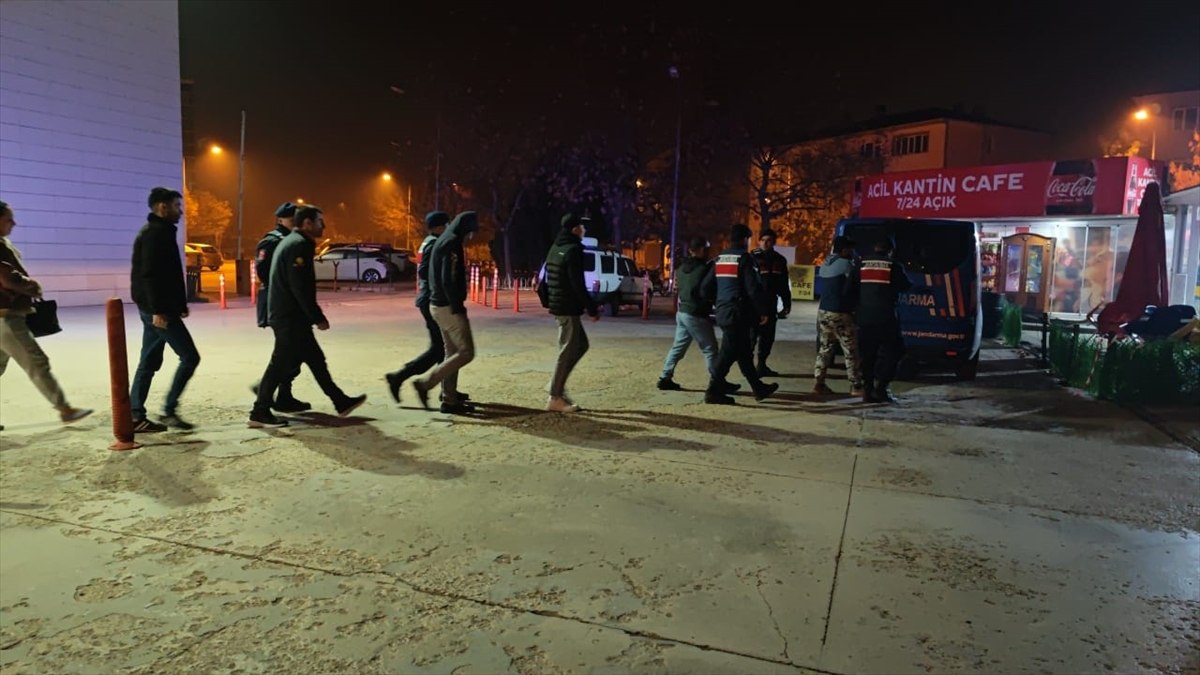 Bursa'da 7 düzensiz göçmen yakalandı