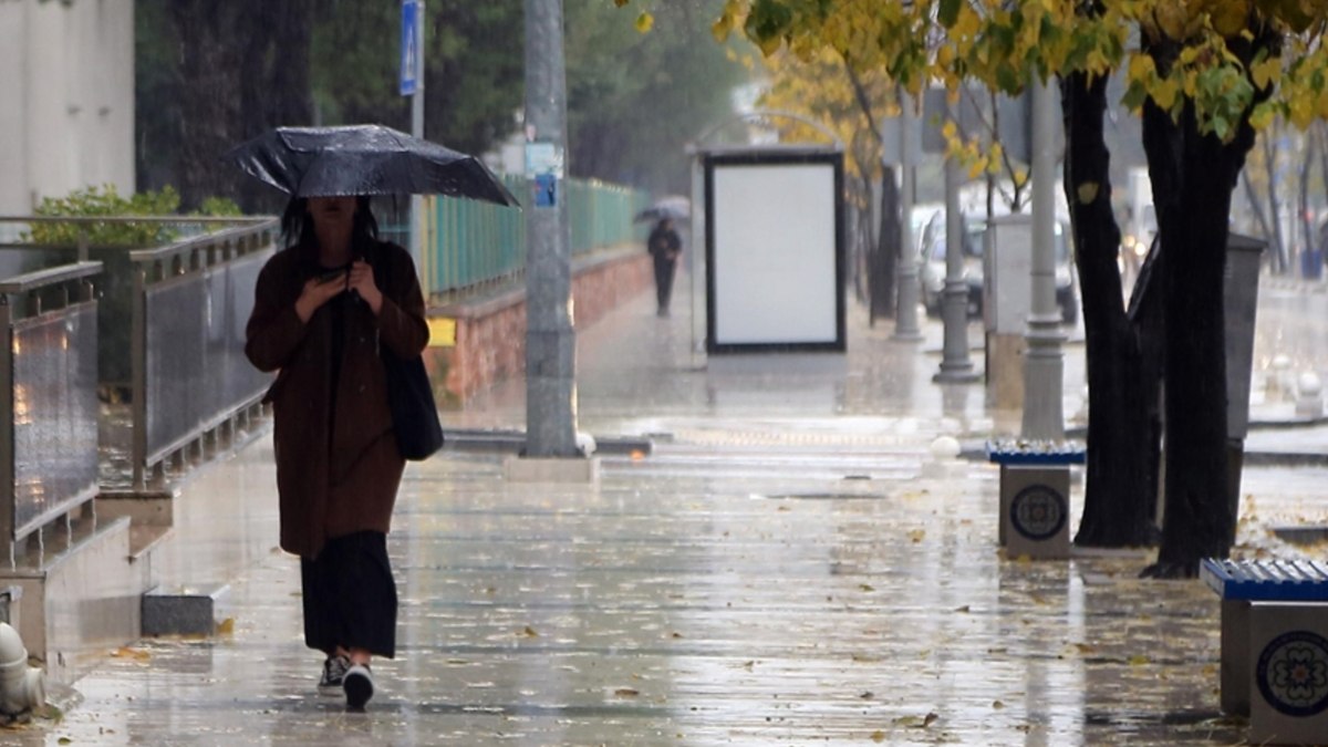 Meteoroloji'den kıyı Ege için kuvvetli yağış uyarısı