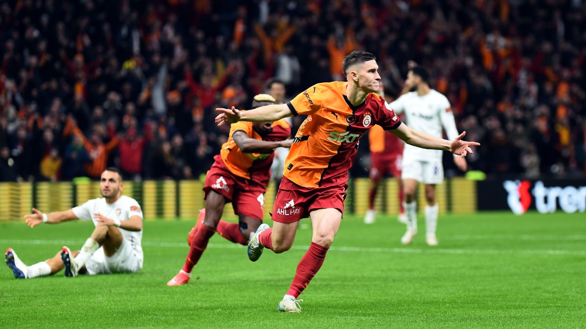 Roland Sallai, Galatasaray'daki ilk gol sevincini yaşadı