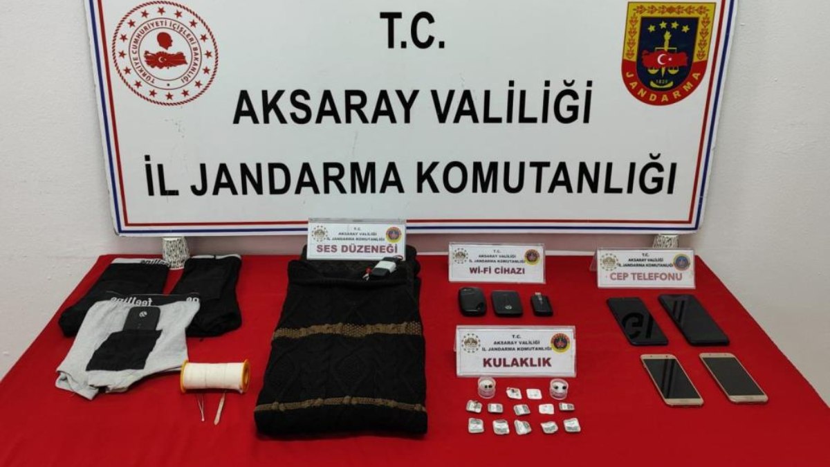 Aksaray'da ehliyet sınavında düzenekle kopya veren şebeke çökertildi