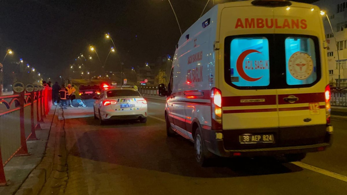 Kayseri'de takla atan otomobilin sürücüsü hastanelik oldu