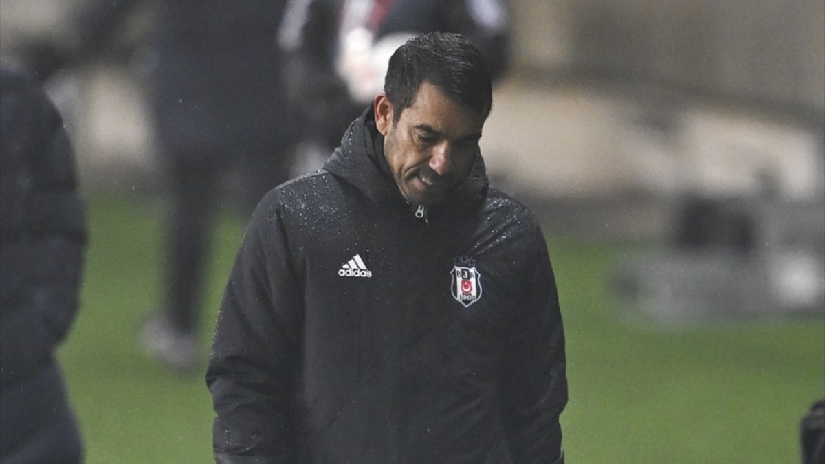 Giovanni van Bronckhorst'tan Beşiktaş'a veda paylaşımı