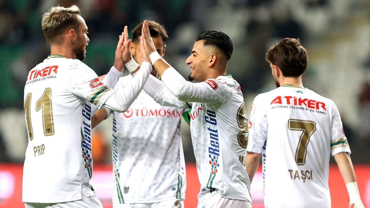 Konyaspor, Kepezspor'a 9 gol attı