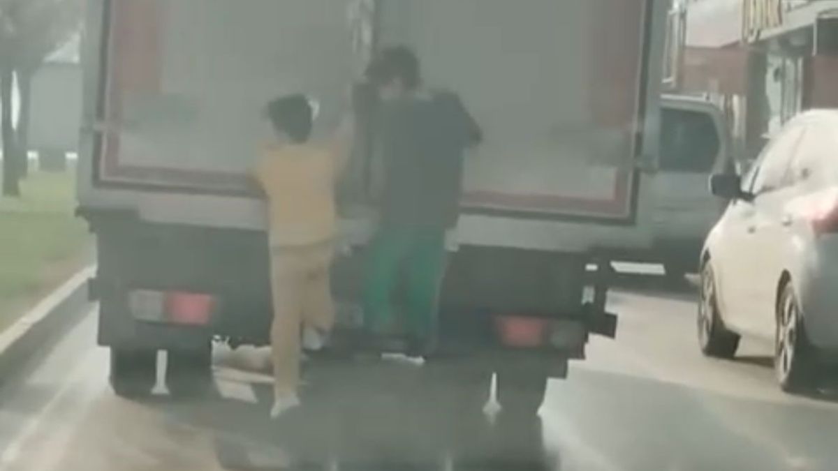 Bursa'da çocuklardan yürekleri ağızlara getiren hareket