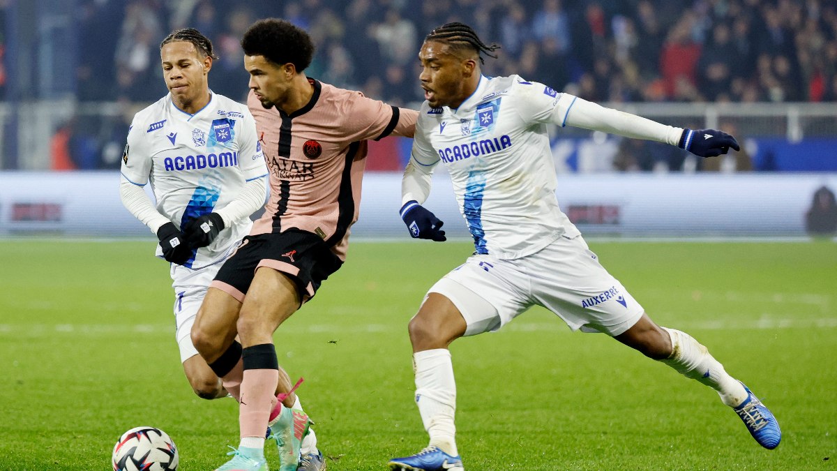 Paris Saint-Germain deplasmanda Auxerre'e takıldı