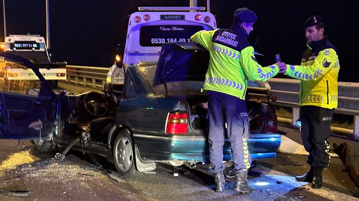 Düzce'de feci trafik kazası: 2 ölü, 1 yaralı