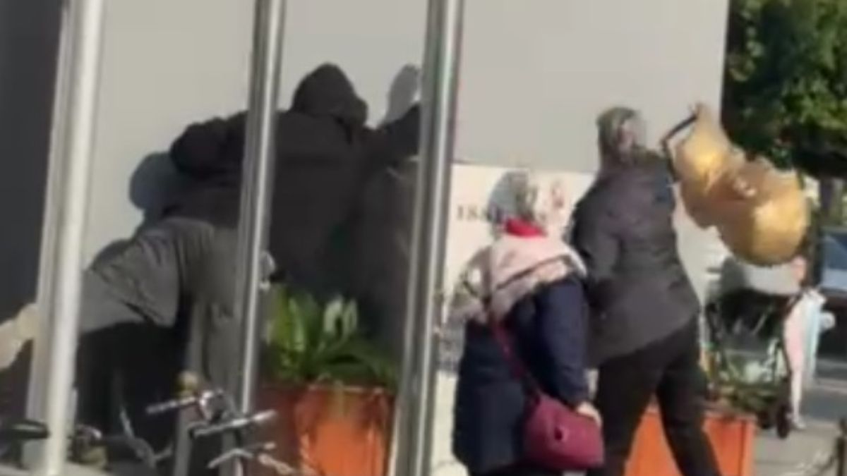 Mersin'de Atatürk büstünü iterek düşüren şüpheli tutuklandı