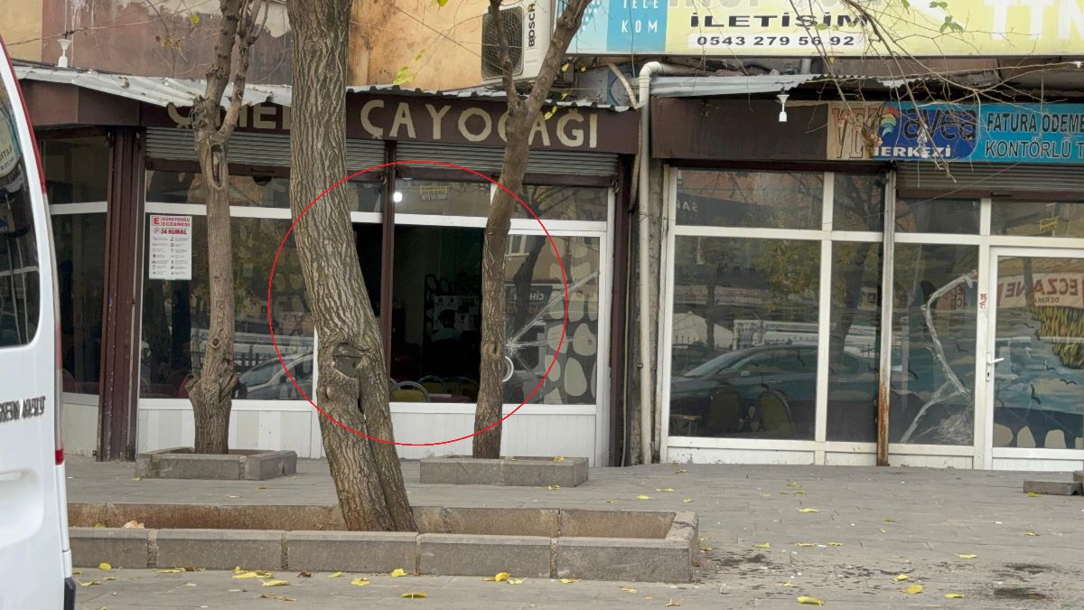 Diyarbakır'da kıraathanede silahlı kavga: 1 ölü