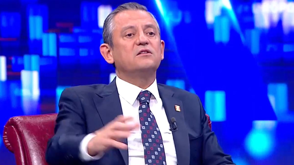 Özgür Özel'den İbrahim Kalın'ın Emevi Camii'nde namaz kılmasına ilk yorum