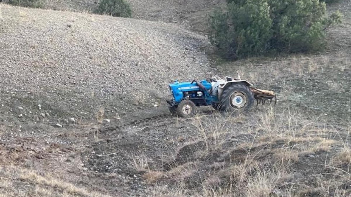 Çorum'da devrilen traktörün sürücüsü öldü