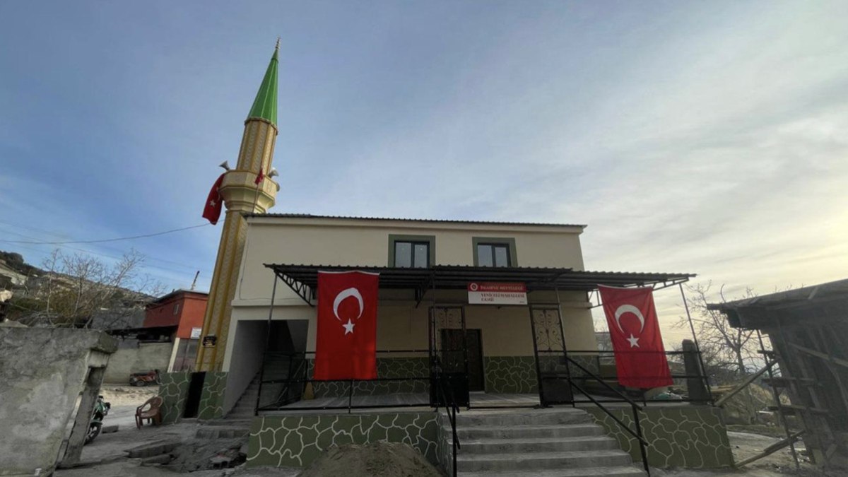 Gaziantep'te depremde yıkılan Yeniceli Mahallesi Camii yeniden açıldı