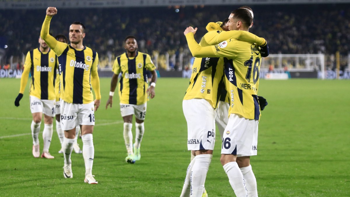 Fenerbahçe, Başakşehir'e karşı oynadığı son 6 maçı kazandı