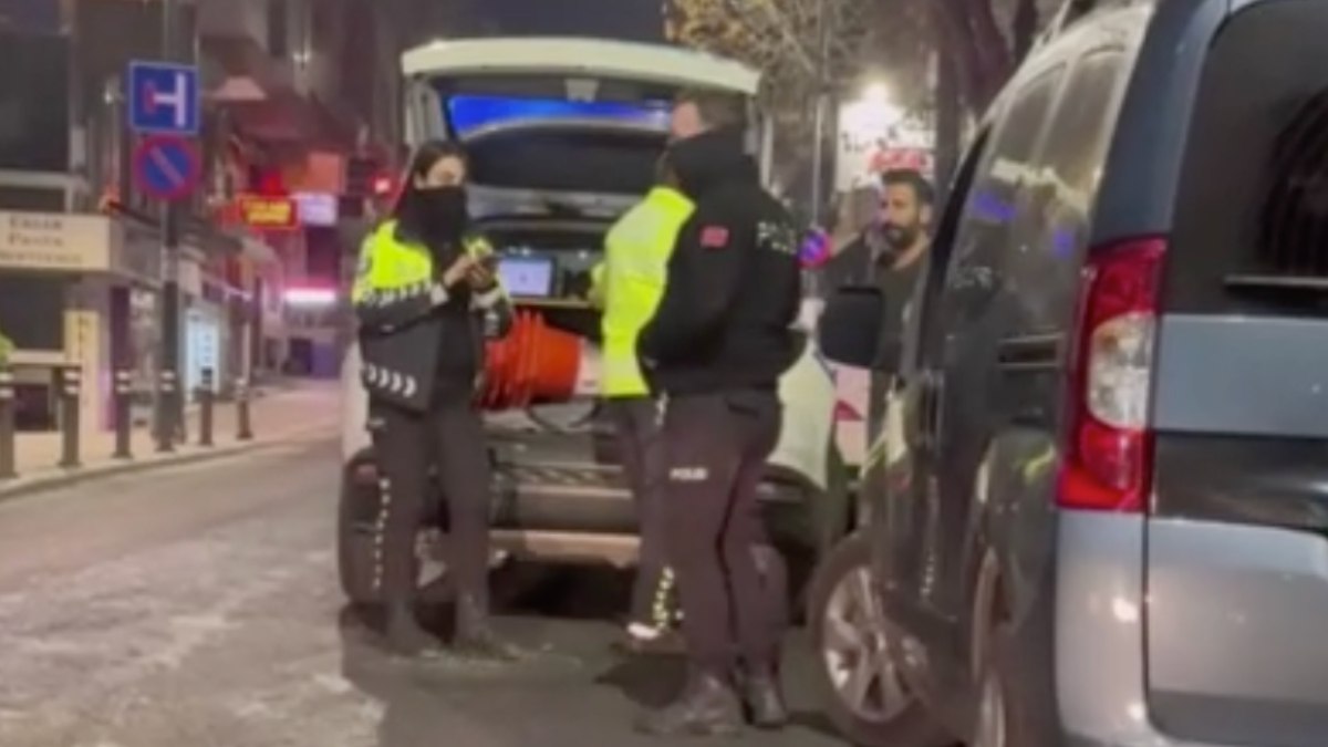 İstanbul'da polisin alkollü sürücüyle imtihanı