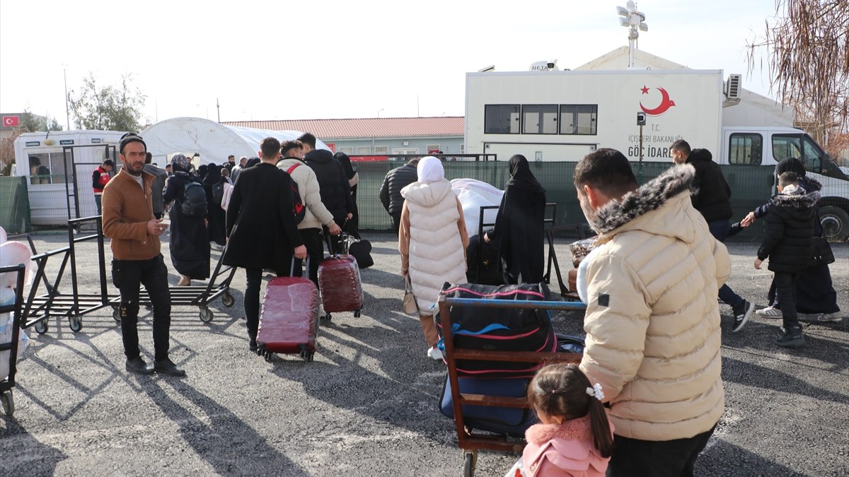 Suriye'ye dönüş yolu: Kilis'te de yoğunluk var