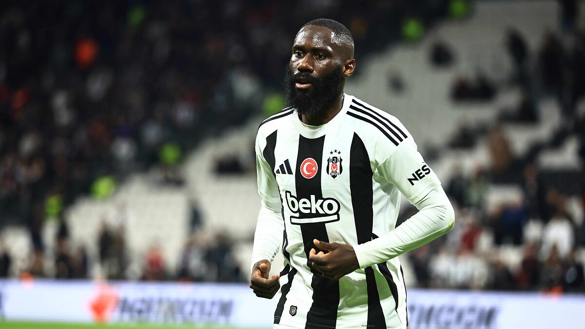 Dolmabahçe'de Arthur Masuaku'ya tepki!