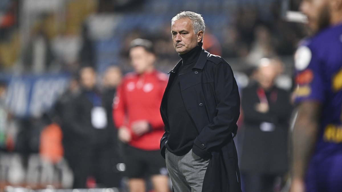 Jose Mourinho ameliyat olacak