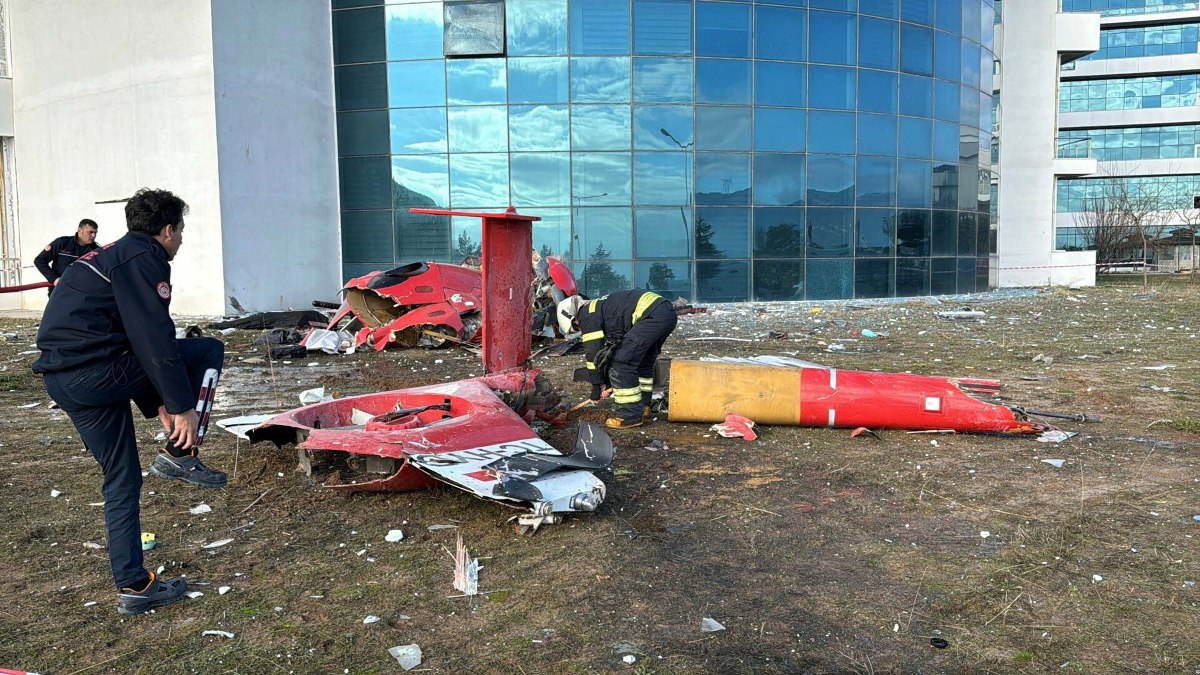 Muğla'da ambulans helikopterin hastaneye çarpma anı