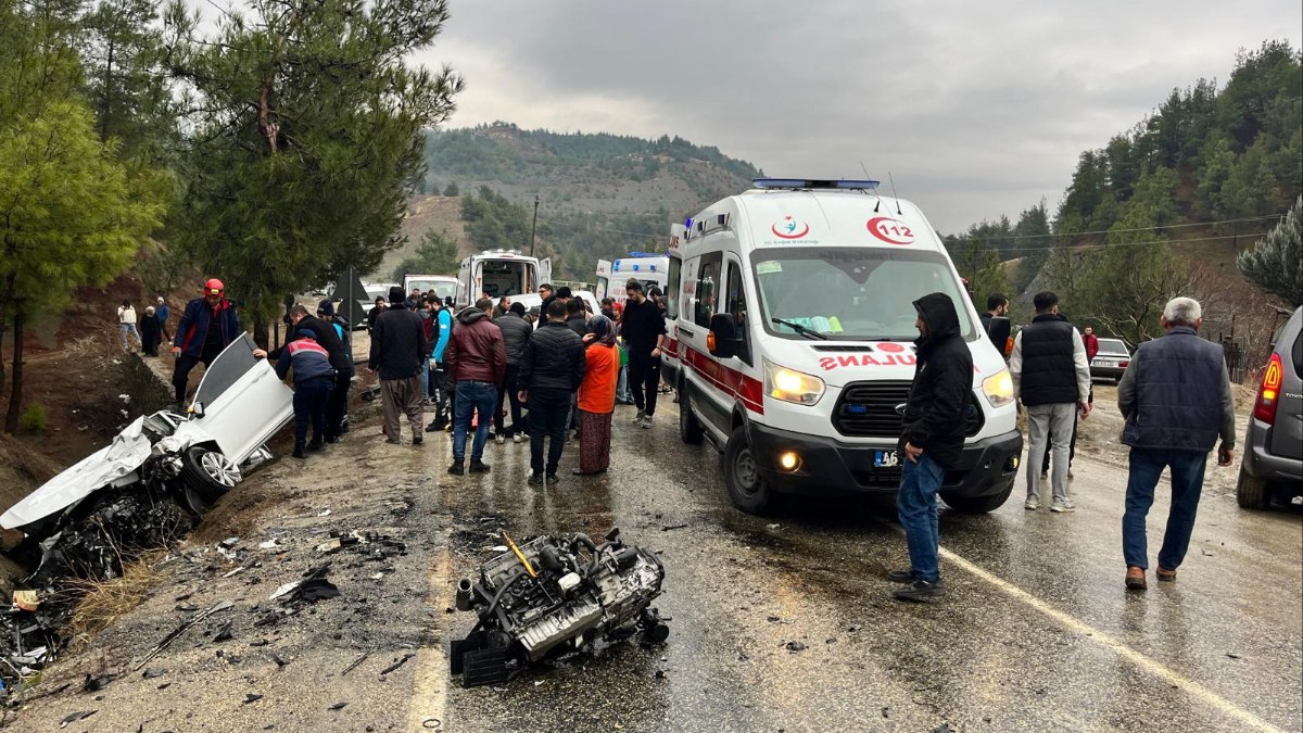 Kahramanmaraş'ta feci kaza: 3’ü ağır, 10 yaralı