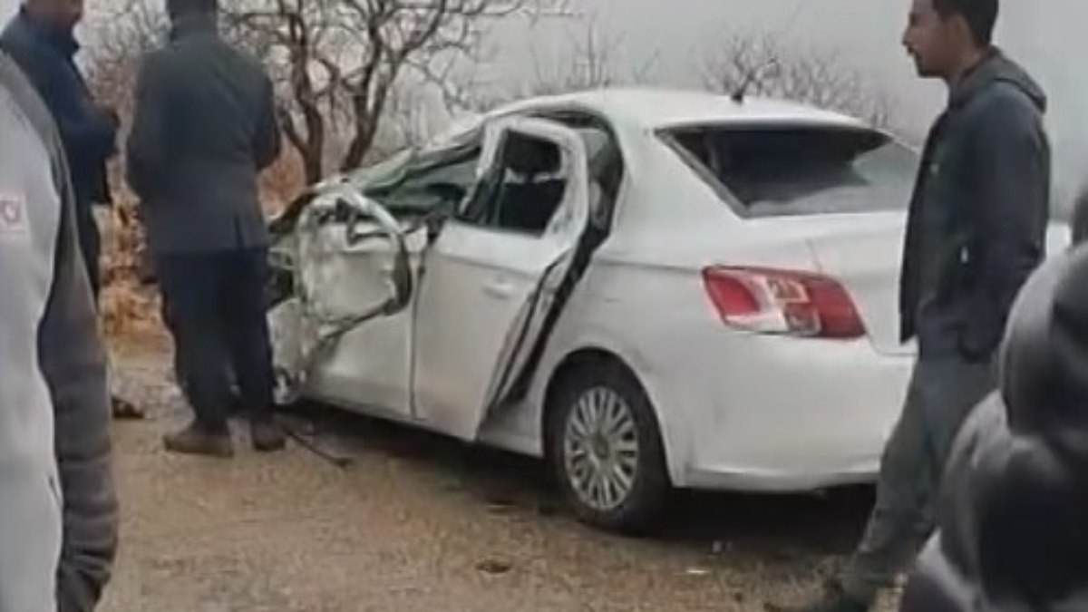 Gaziantep'te otomobil ile halk otobüsü çarpıştı: 5 yaralı