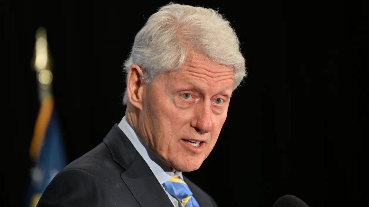 Eski ABD Başkanı Bill Clinton hastaneye kaldırıldı