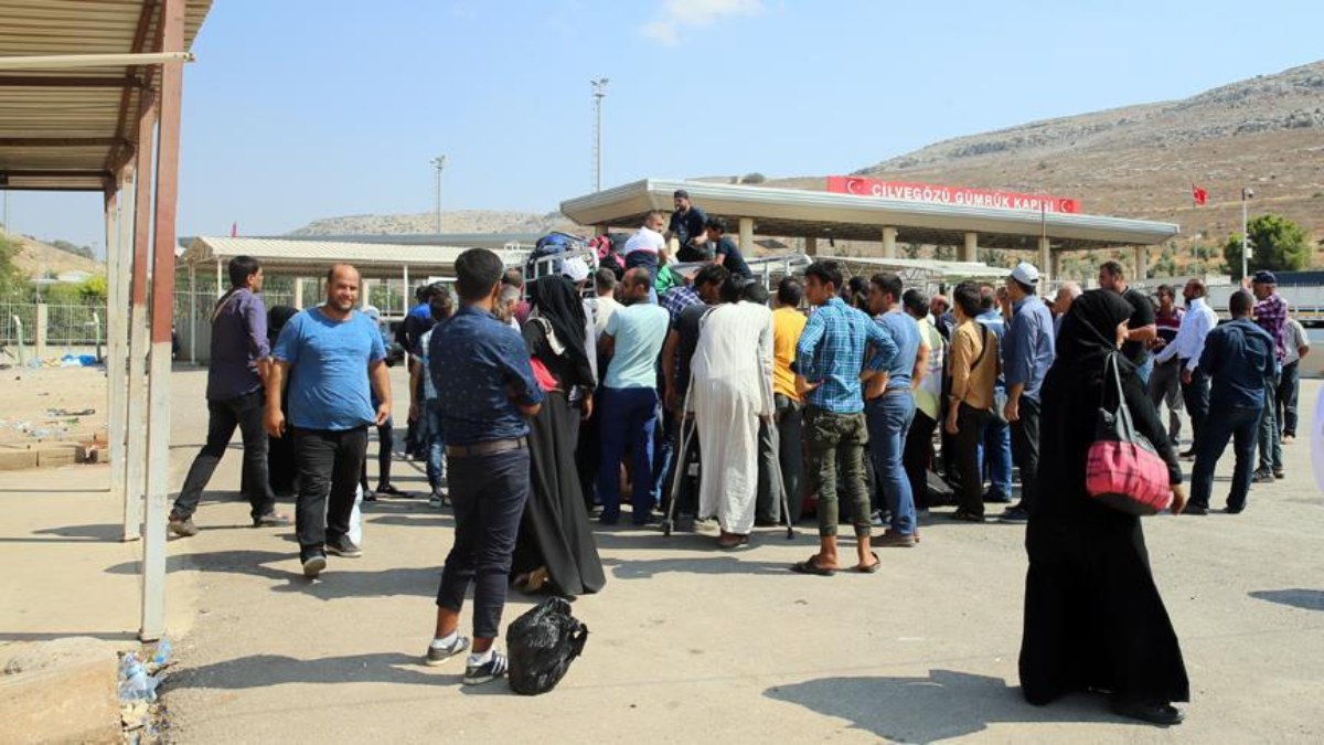 BM'den Suriyeli değerlendirmesi: 3 haftada 50 binden fazla kişi ülkesine dönüş yaptı