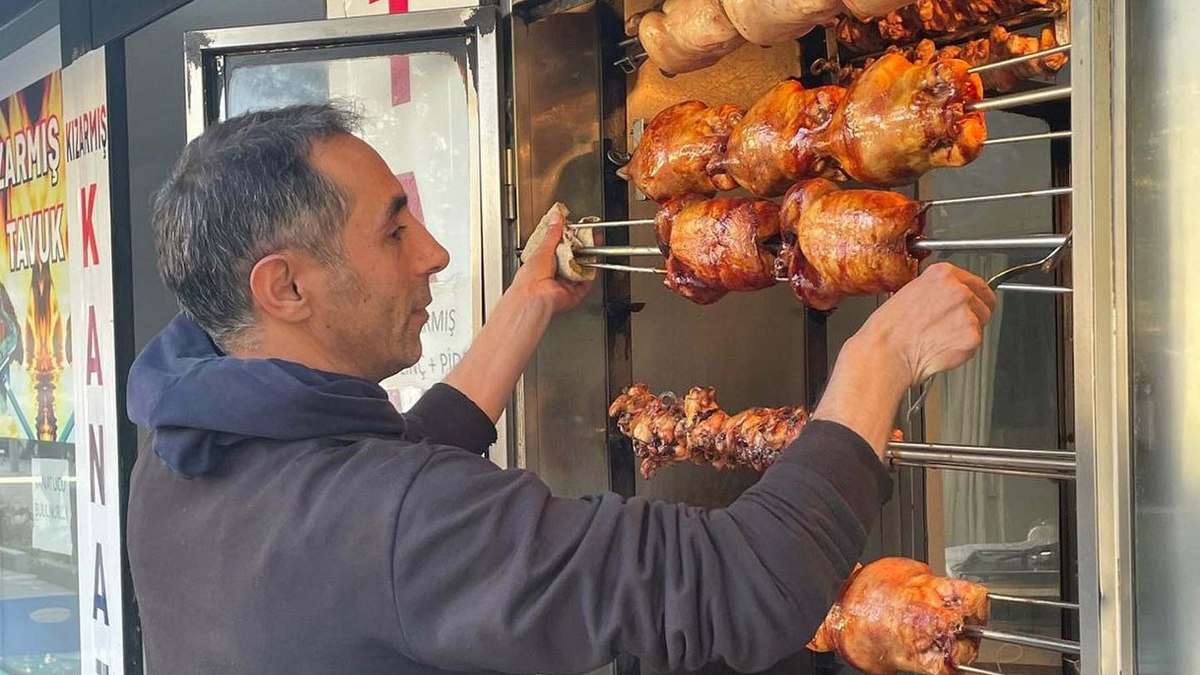 Denizli'de cansız bedeni bulunmuştu: Kızarmış tavuktan zehirlenip öldüğü ortaya çıktı