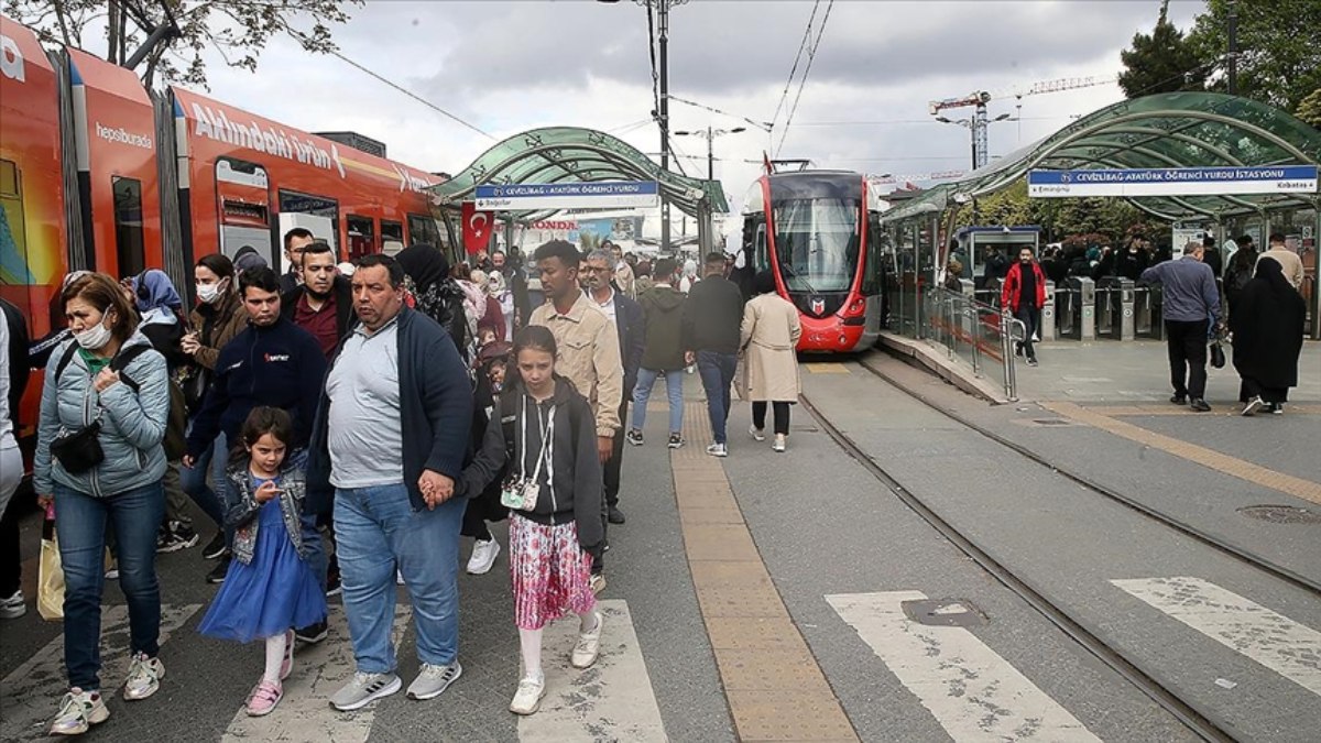 Bazı toplu taşımaların 1 Ocak'ta ücretsiz olması Resmi Gazete'de