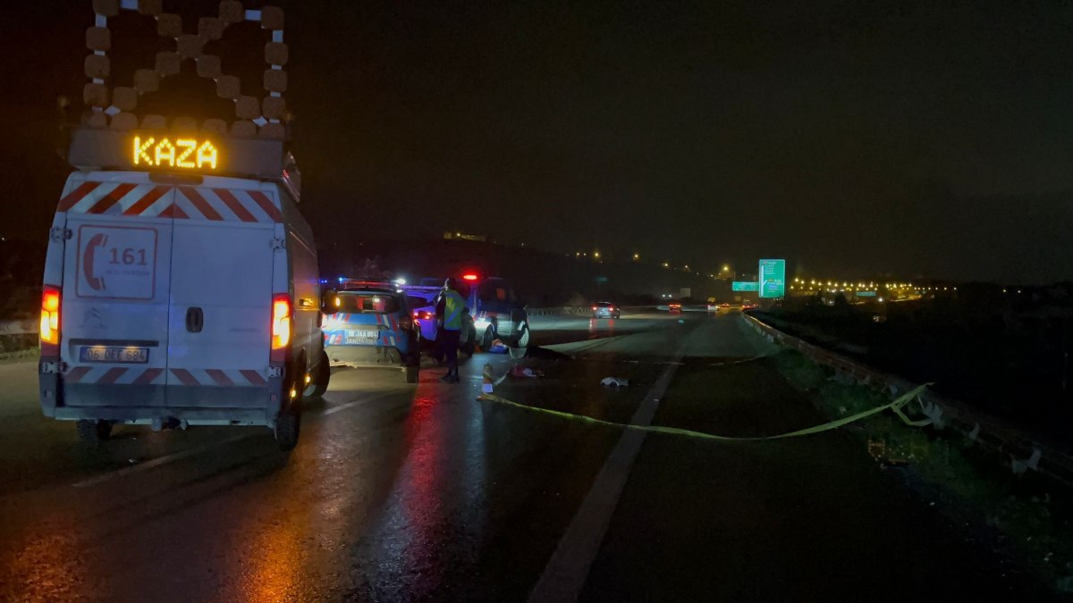 Bursa'da otobanda yolun karşısına geçmek isterken tırın altında kaldı: 1 ölü