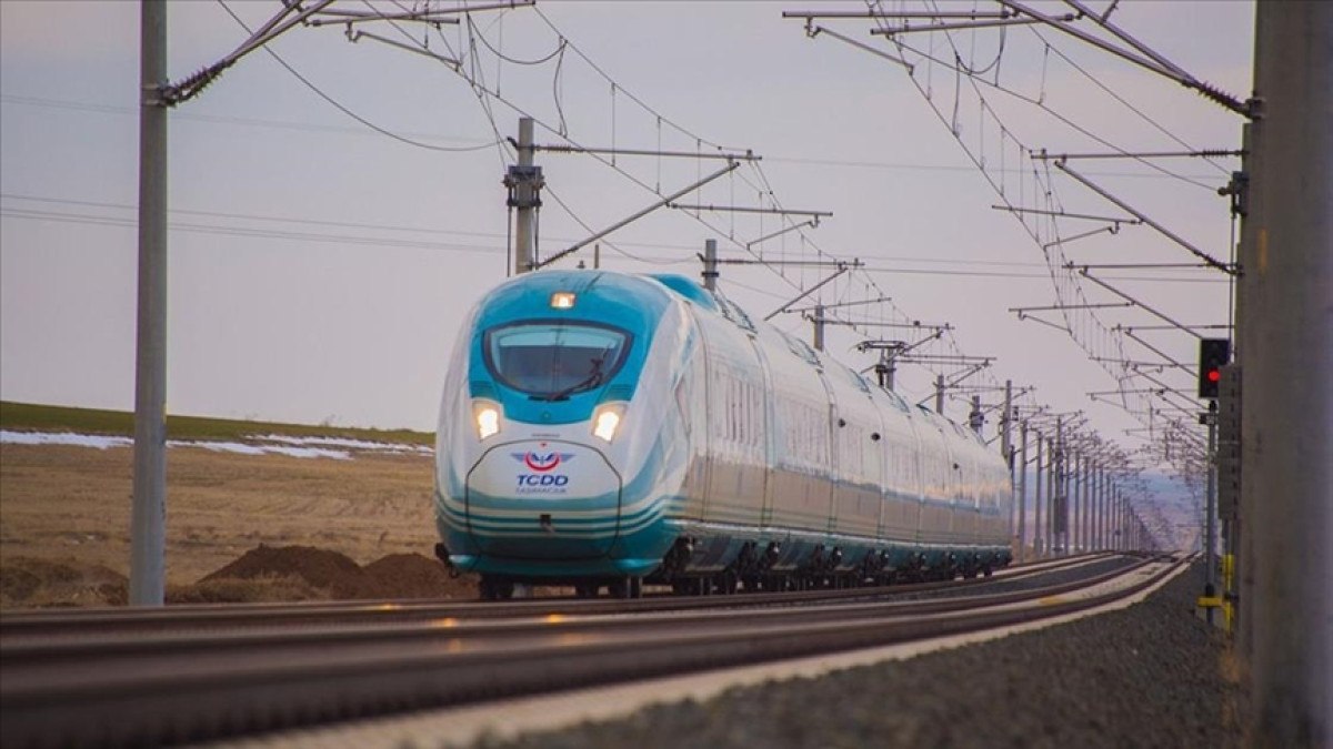 Abdulkadir Uraloğlu duyurdu: Hızlı tren hat uzunluğu 3 yılda katlanacak