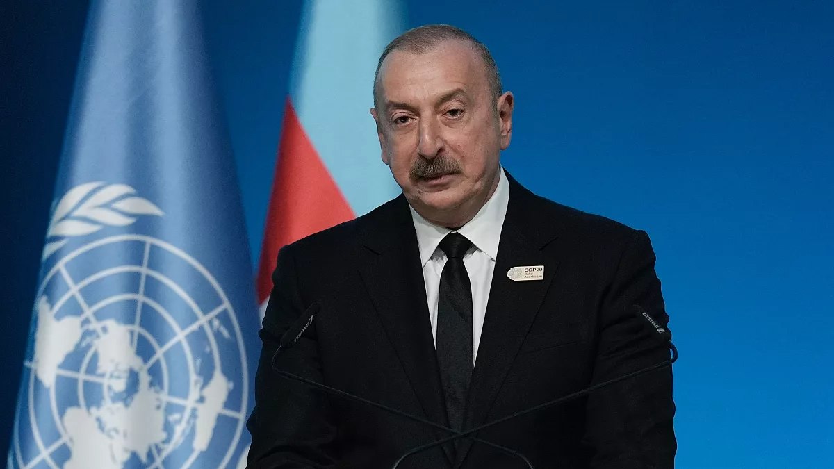 Aliyev'den Kazakistan'da düşen yolcu uçağı ile ilgili açıklama