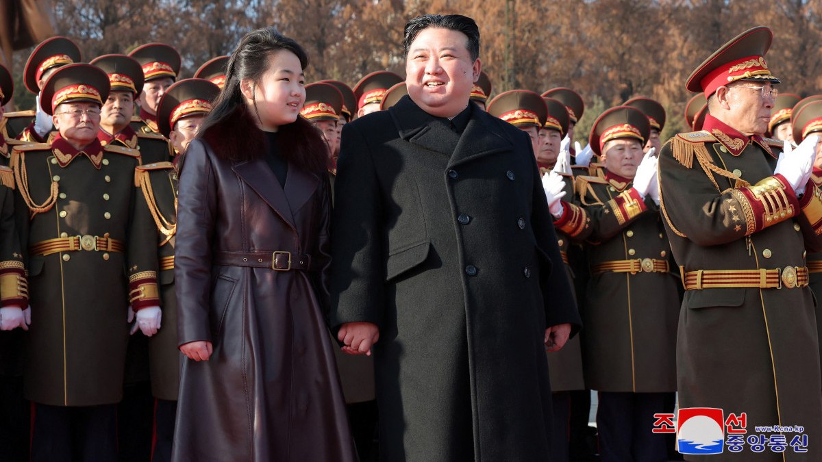 Kuzey Kore'de ilginç emir: Kim Jong-un boşananları çalışma kampına gönderiyor