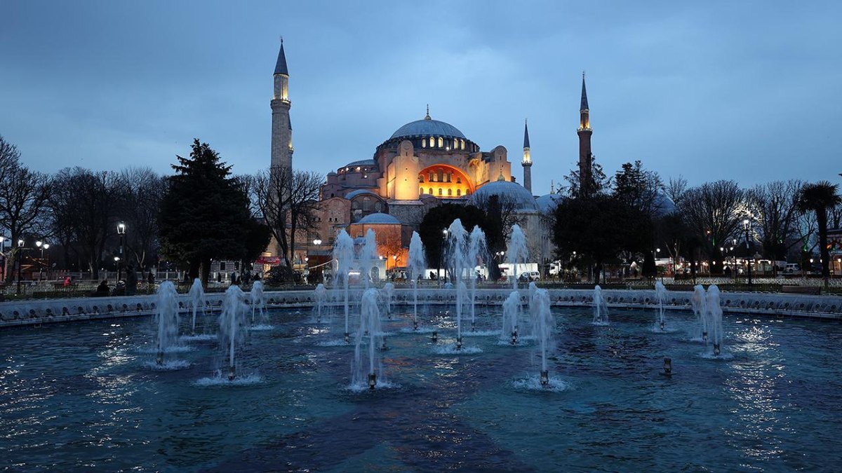 Regaip Kandilinin önemi nedir? Regaip kandili ne zaman?
