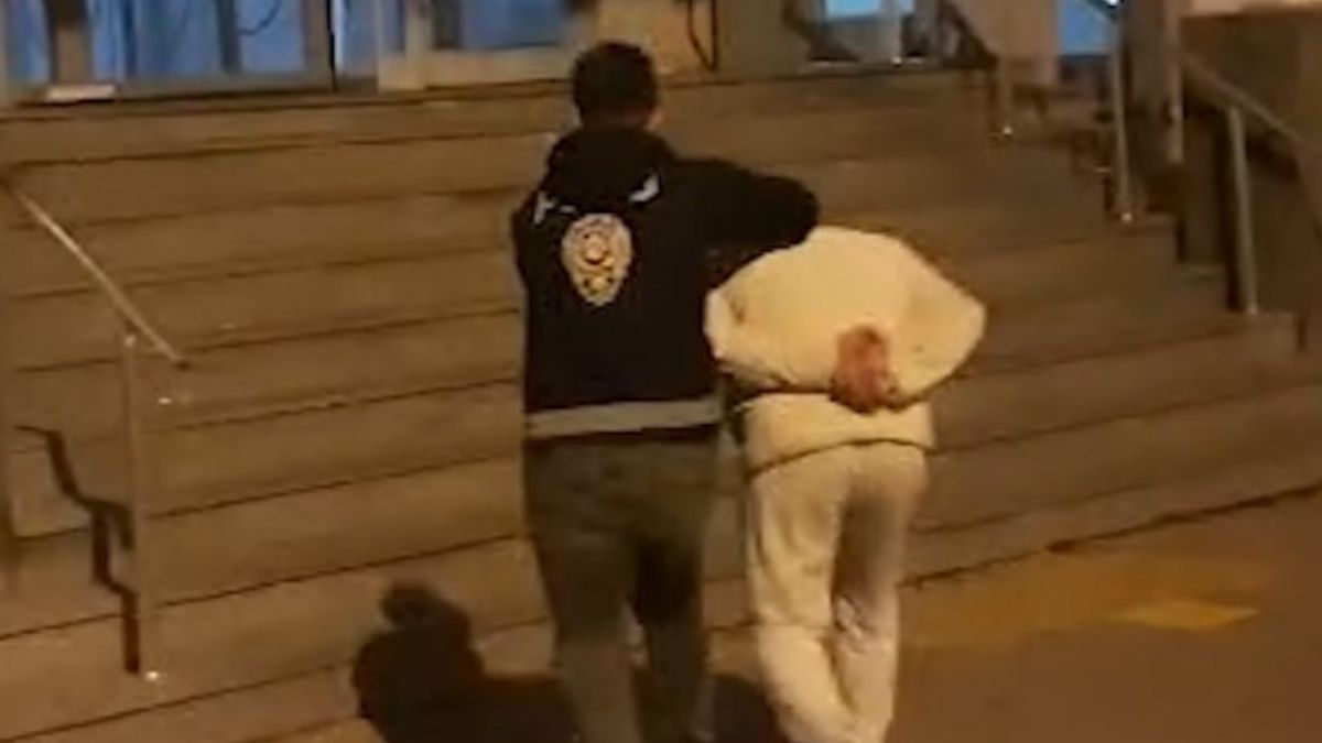 Kayseri'de çaydanlıkla adam döven şahsın suç kaydı kabarık çıktı