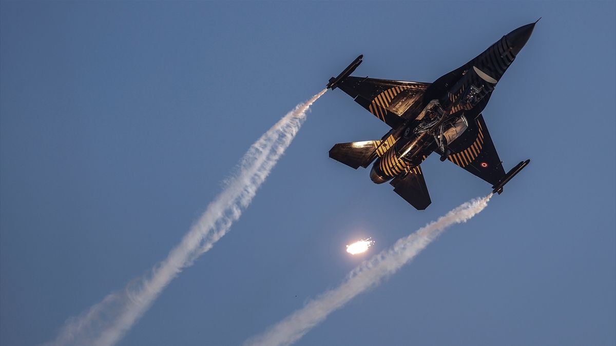 SOLOTÜRK'ten 2025 yılının ilk uçuşu