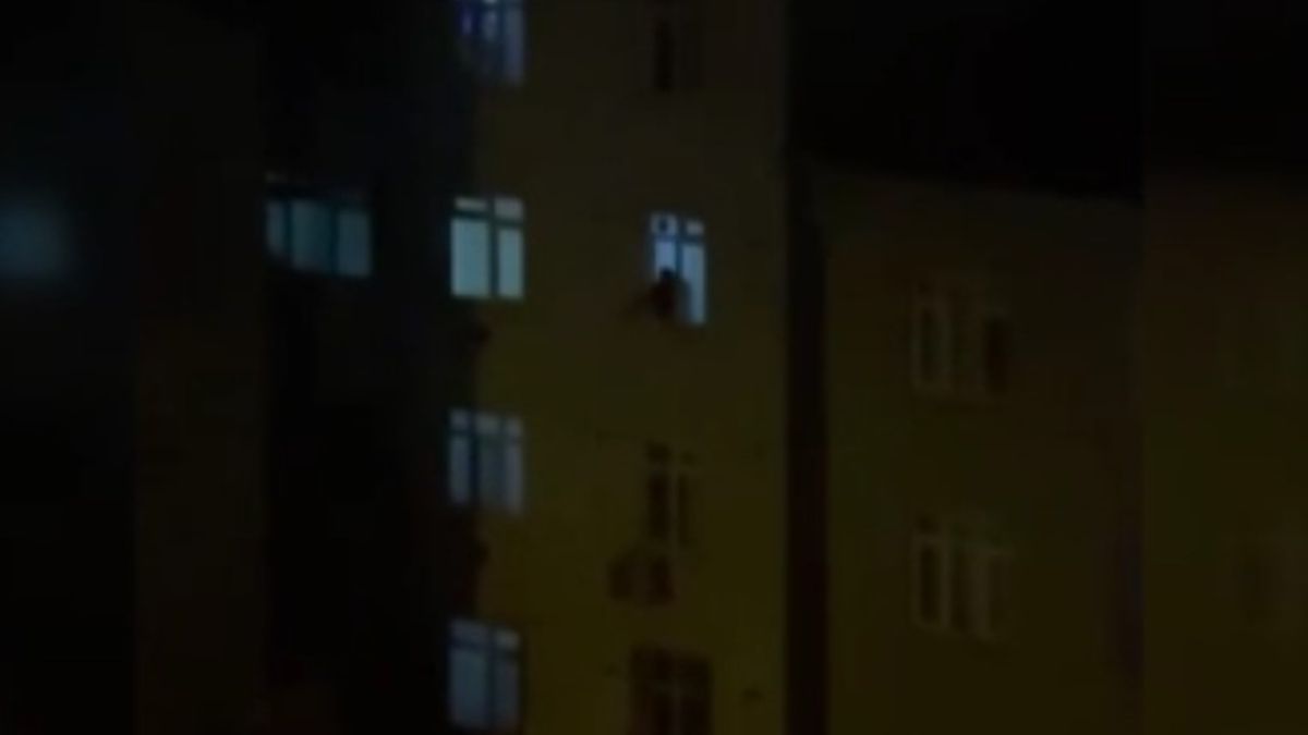 Esenyurt'ta yılbaşı gecesi havaya ateş eden baba-kız yakalandı