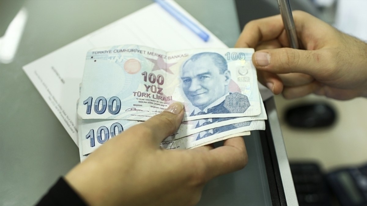 Öğrencilere 'Ulaşım Desteği' üst limiti 1.250 liradan 1.900 liraya yükseltildi