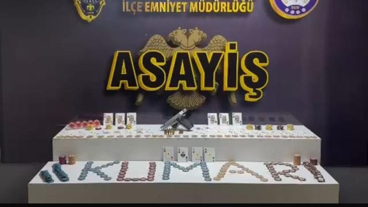 Hatay'da kumar oynayan 14 kişiye 129 bin 374 lira ceza kesildi