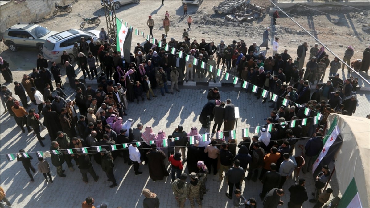 Suriyeli aşiretler terör örgütü PKK işgaline karşı yeni yönetimden destek istedi