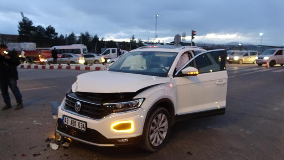 Kütahya'da trafik kazası: 1 yaralı