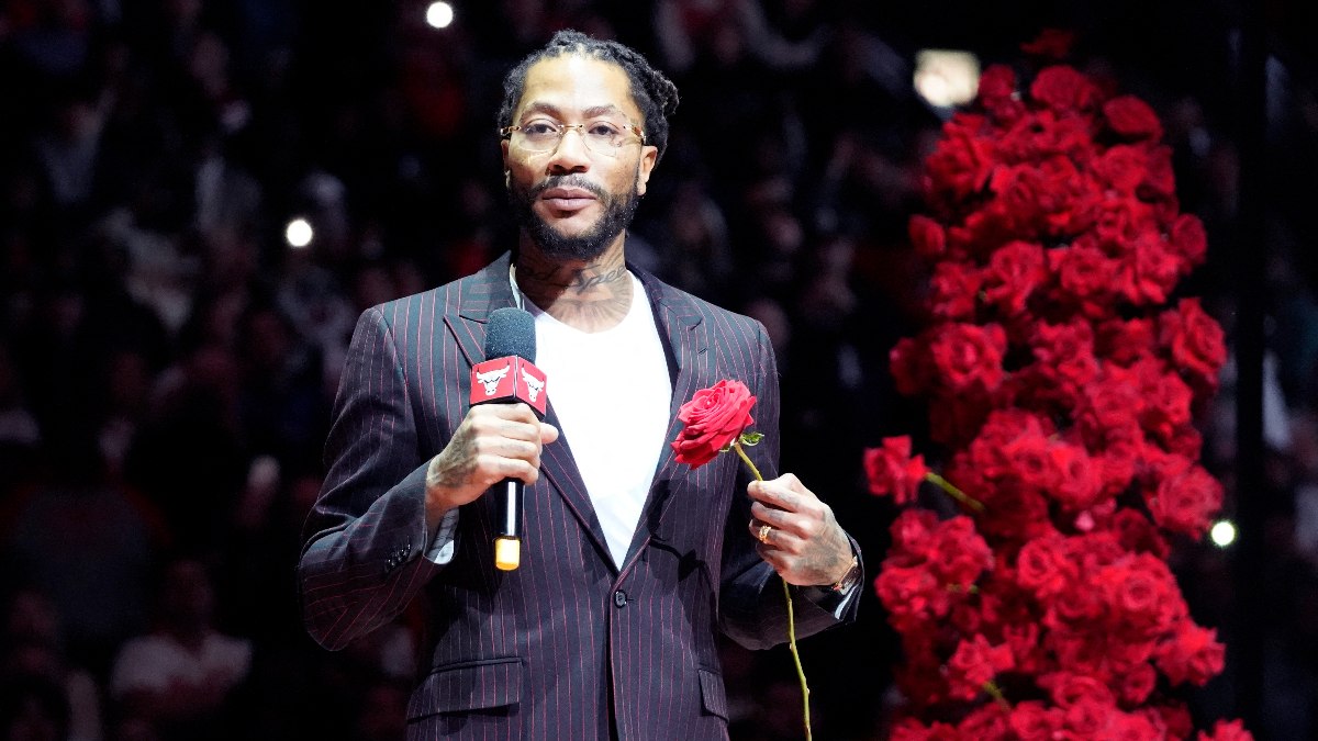 Chicago Bulls, Derrick Rose'un formasını emekli edecek