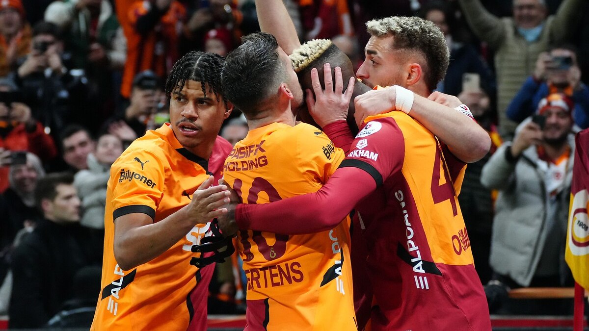 Galatasaray yenilmezlik serisini 21 maça çıkardı